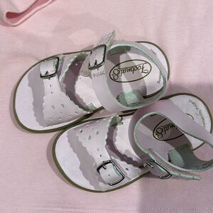 Footmates size 6. Light pink EUC